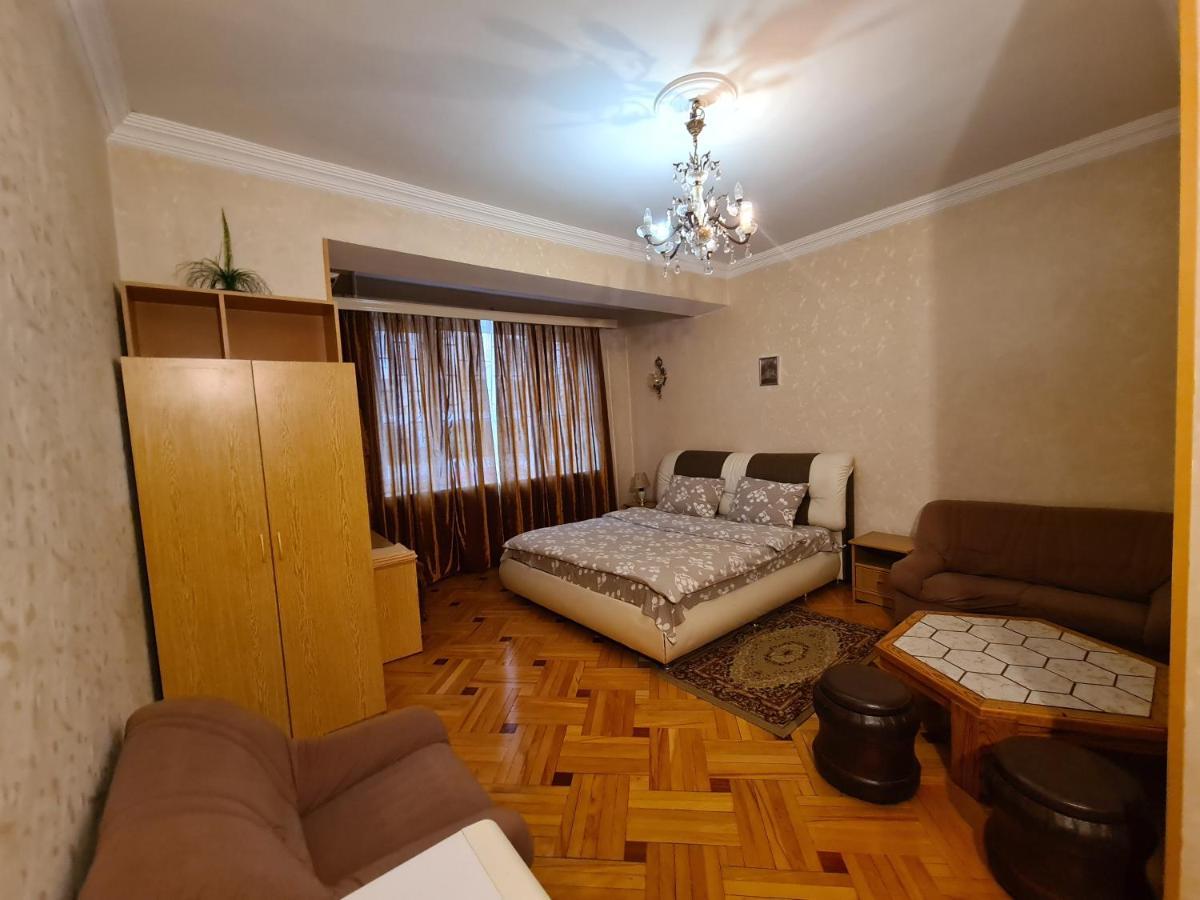 Hotel Bu Tbilisi Eksteriør billede